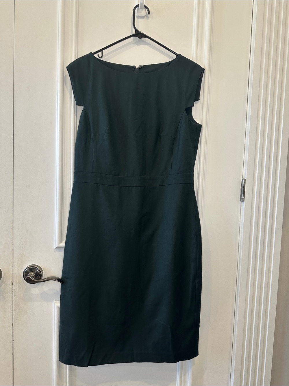 Ann Taylor Dark Green Cap-Sleeve Sheath Midi Dress